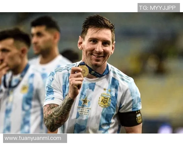 天才球员的崛起与挑战探析：从少年成名到世界之巅的足坛传奇