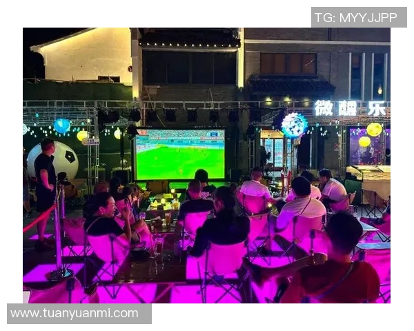 沉浸式桌面足球体验球星语音陪伴点燃激情时刻 沉浸式桌面足球体验球星语音陪伴点燃激情时刻