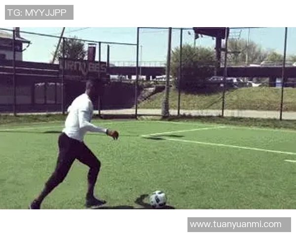 球星亲授进攻足球技巧从基础到高级全面解析